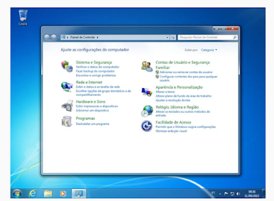 Windows 7 tinha design com transparências e efeito de vidro fosco — Foto: Reprodução